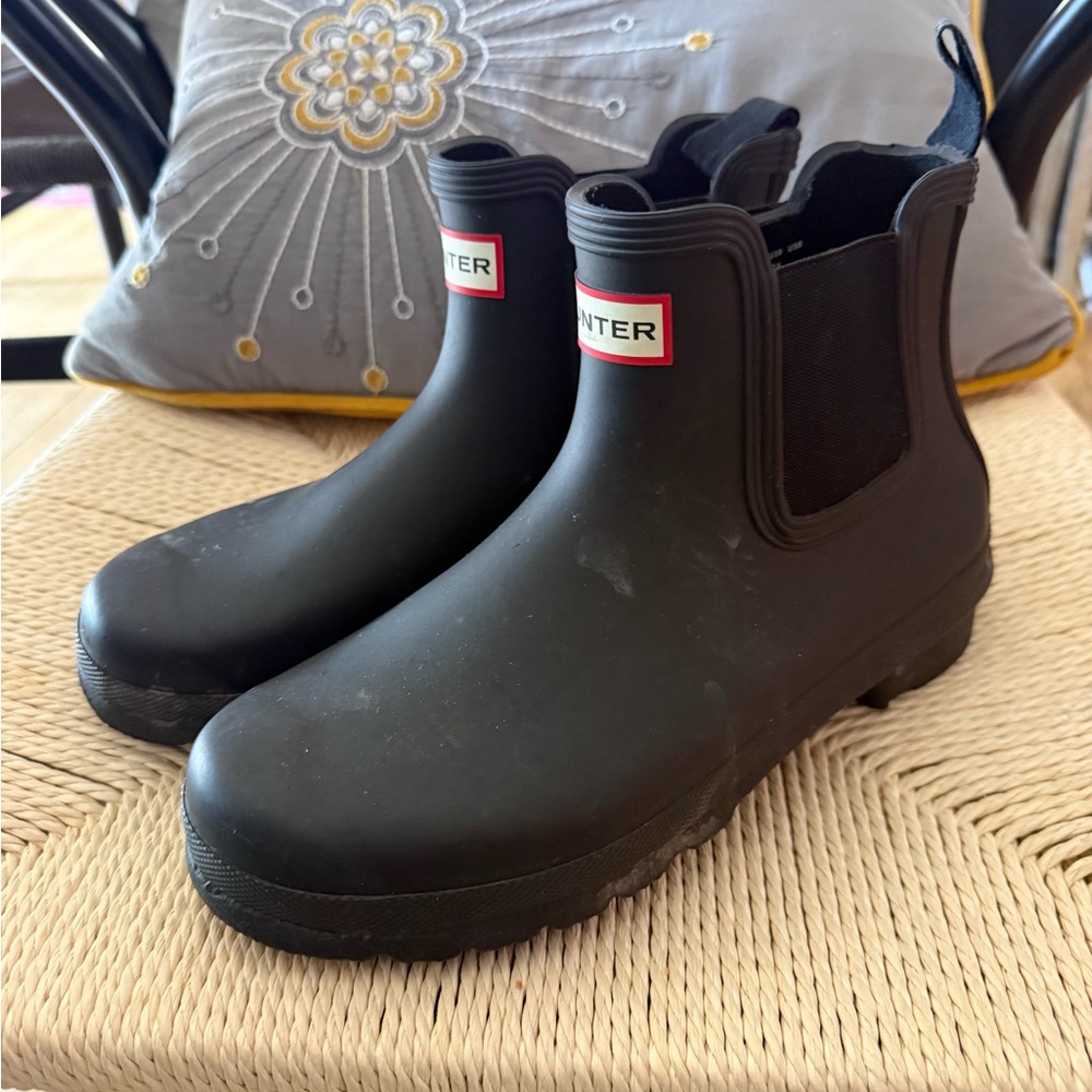 Hunter Black Chelsea Rain Booties with Logo sz 8 eu 39 - Picture 2 of 6